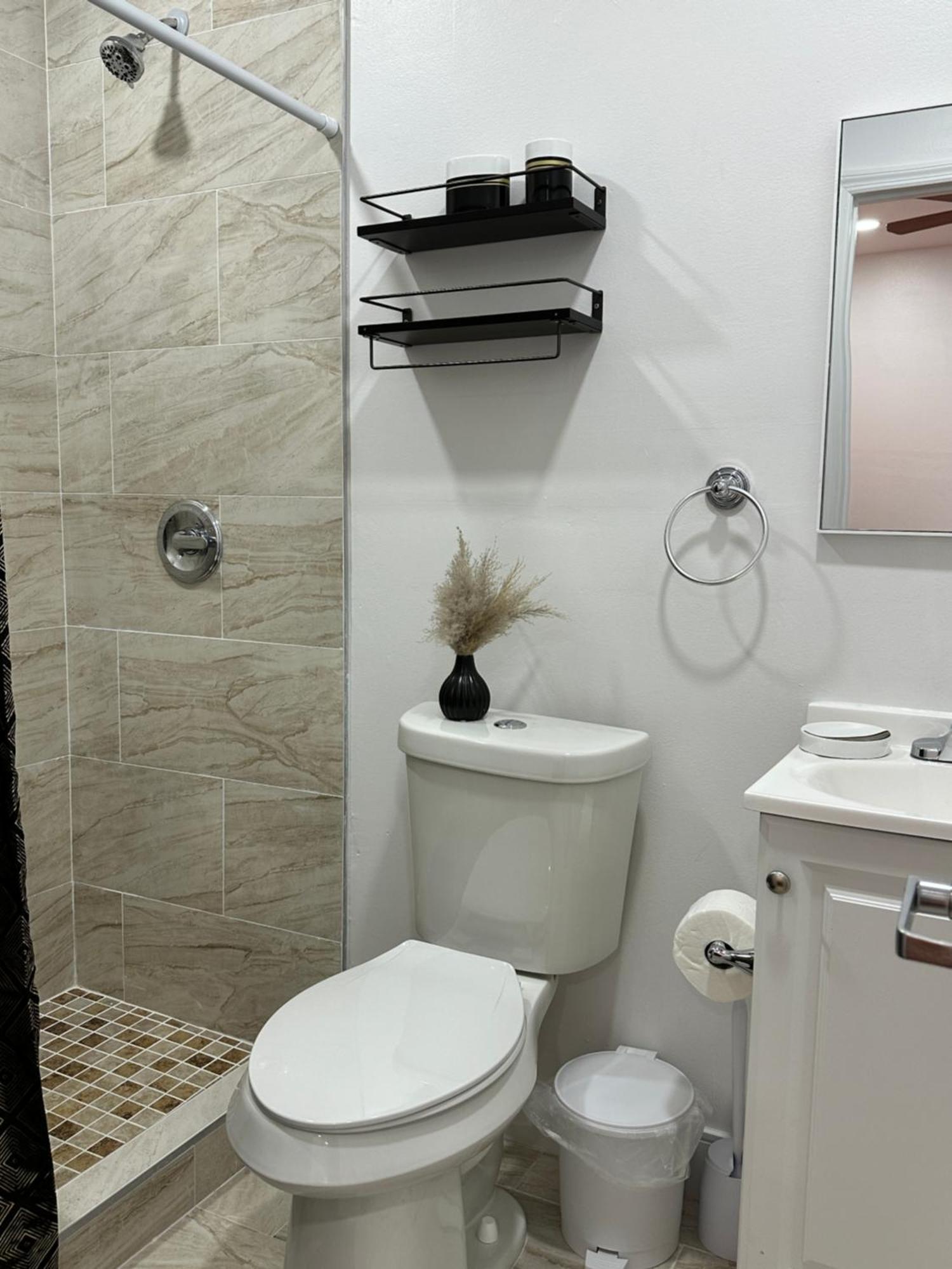 Cozy And Centric Apartment Κέιπ Κόραλ Εξωτερικό φωτογραφία