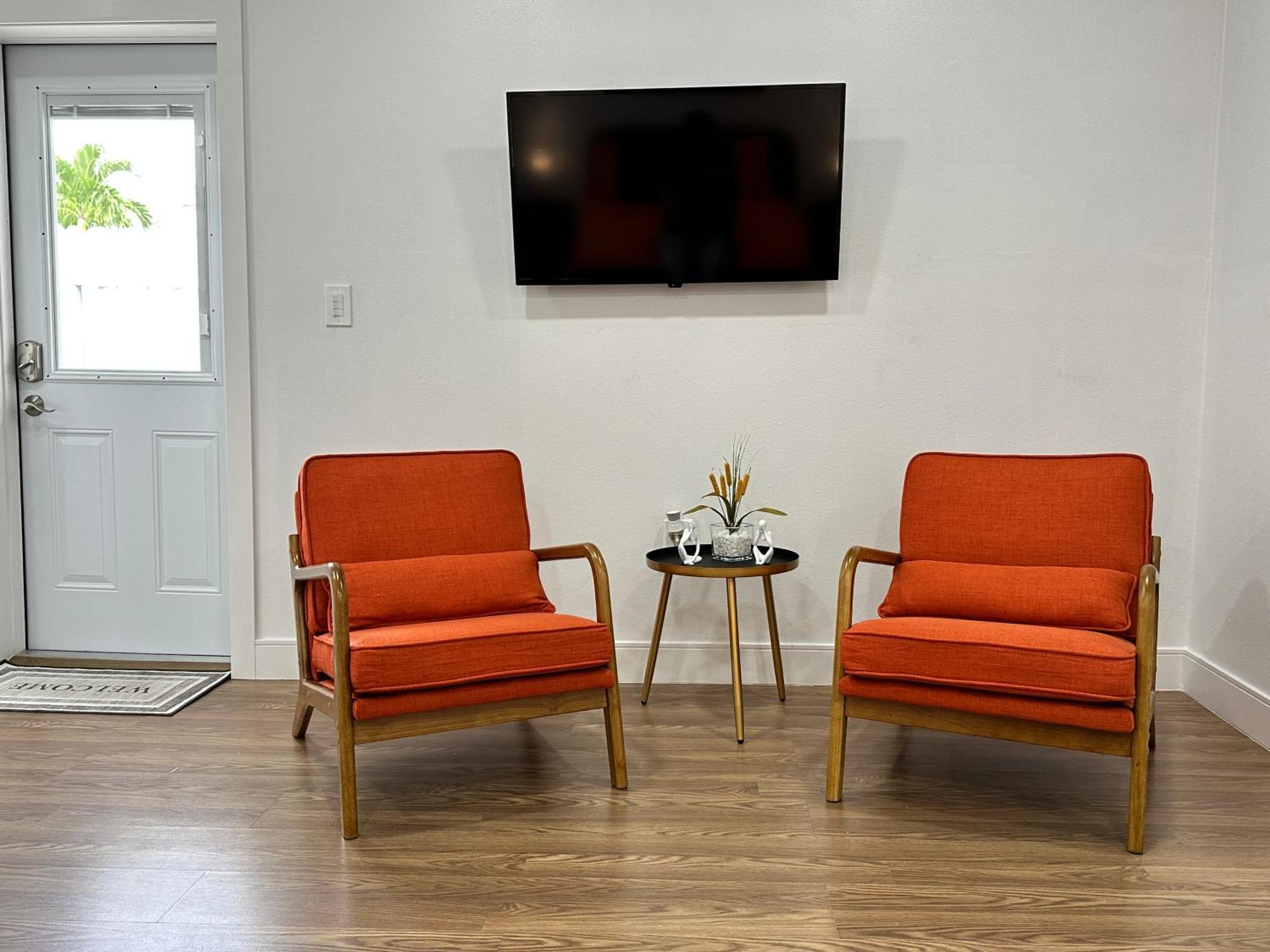 Cozy And Centric Apartment Κέιπ Κόραλ Εξωτερικό φωτογραφία