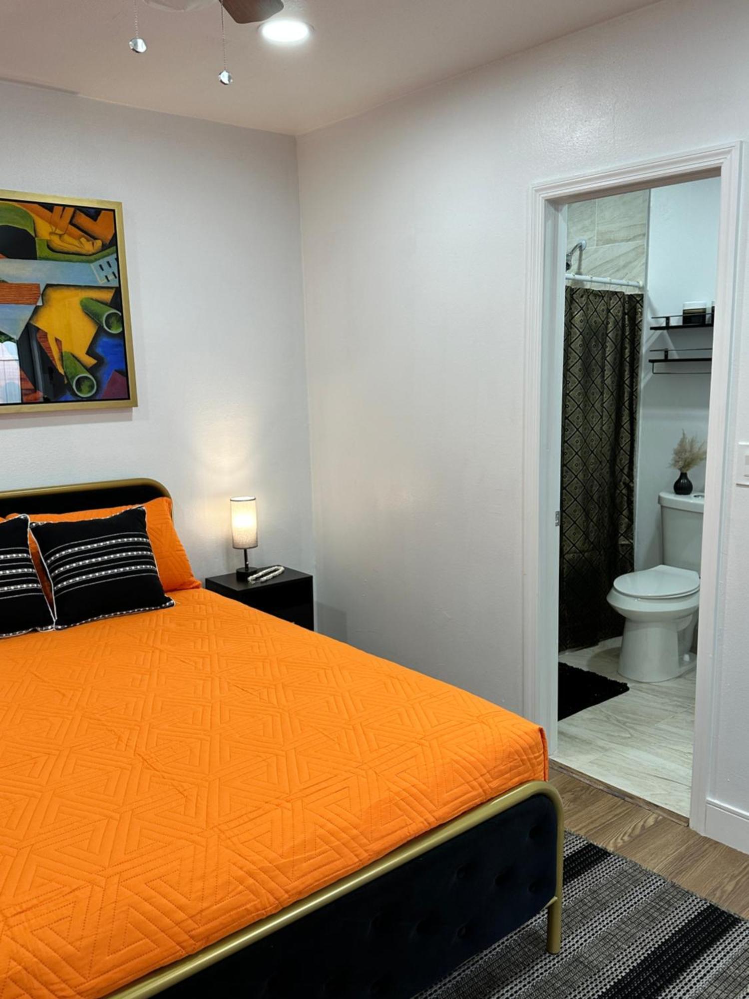 Cozy And Centric Apartment Κέιπ Κόραλ Εξωτερικό φωτογραφία